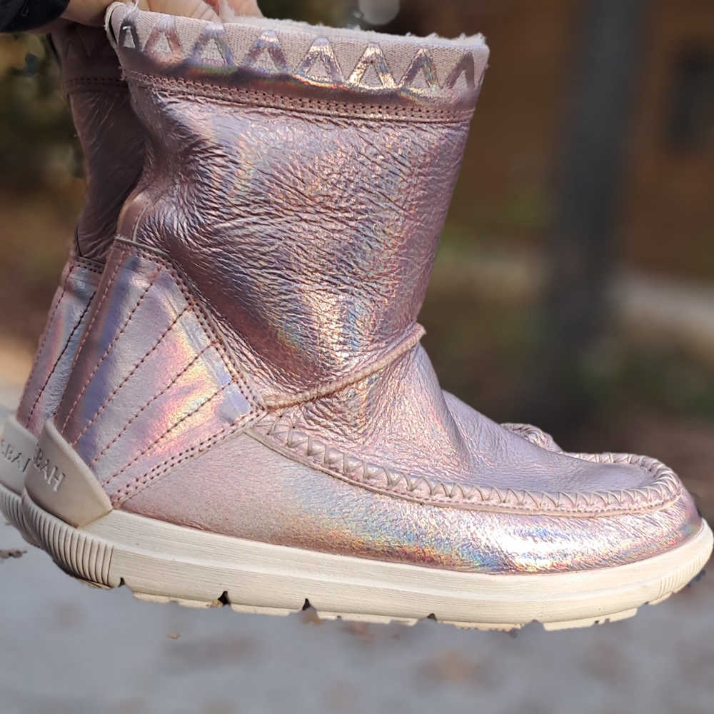 Pink Manitobah Mukluk Boots Size 10 - Picture 2 of 11